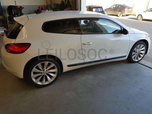 Volkswagen Scirocco 2.0 TDI · Ano 2011
