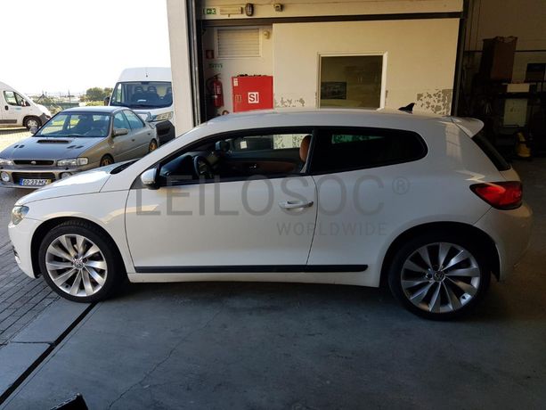 Volkswagen Scirocco 2.0 TDI · Ano 2011