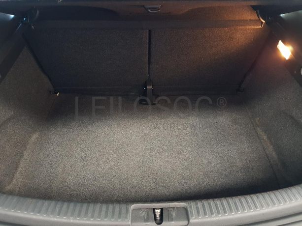 Volkswagen Scirocco 2.0 TDI · Ano 2011