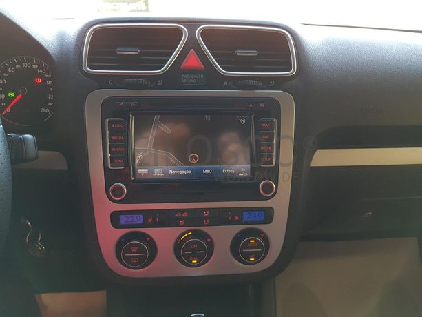 Volkswagen Scirocco 2.0 TDI · Ano 2011