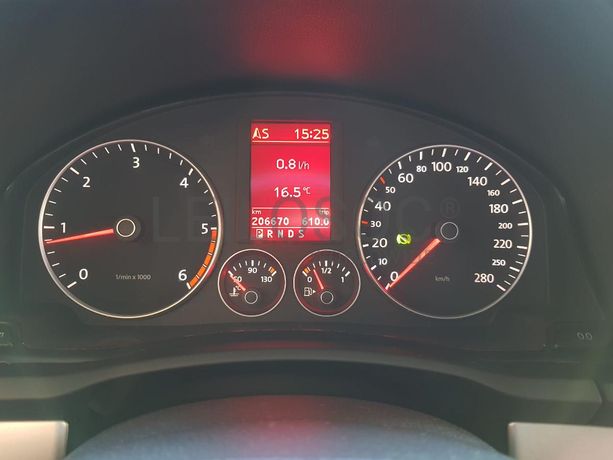 Volkswagen Scirocco 2.0 TDI · Ano 2011