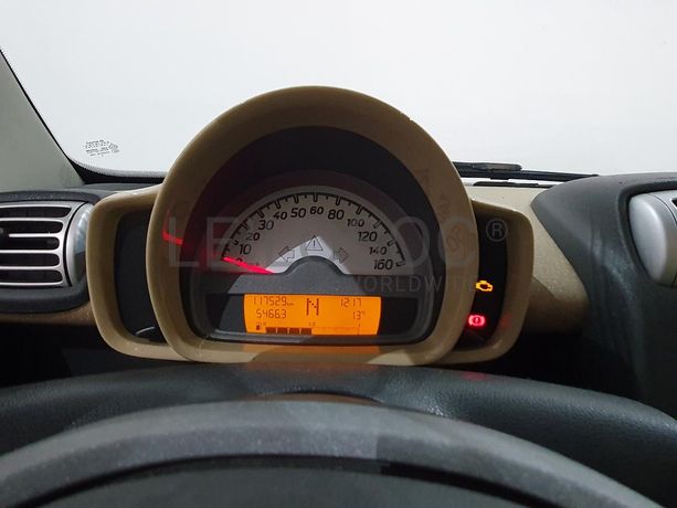 Smart Fortwo Coupé 0.8 CDI · Ano 2010