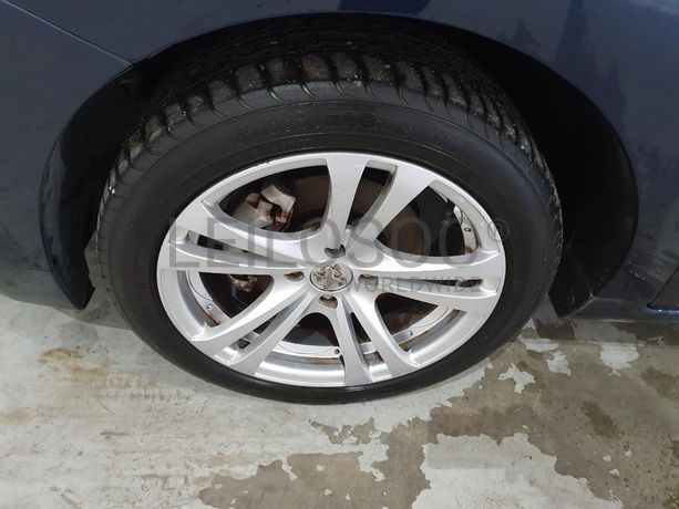 Peugeot 5008 1.6HDI · Ano 2010