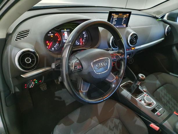 Audi A3 1.6TDI · Ano 2013