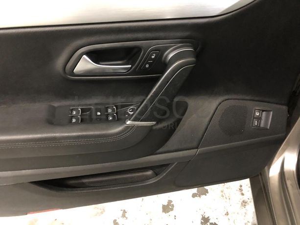 Volkswagen Passat 2.0TDI · Ano 2008