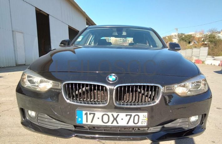 BMW 318D 2.0 · Ano 2014