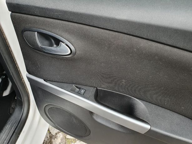 Seat Leon 1.9 TDI · Ano 2010