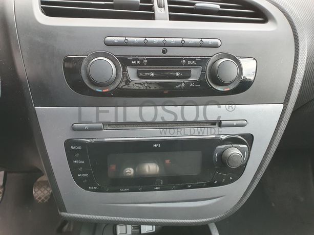 Seat Leon 1.9 TDI · Ano 2010