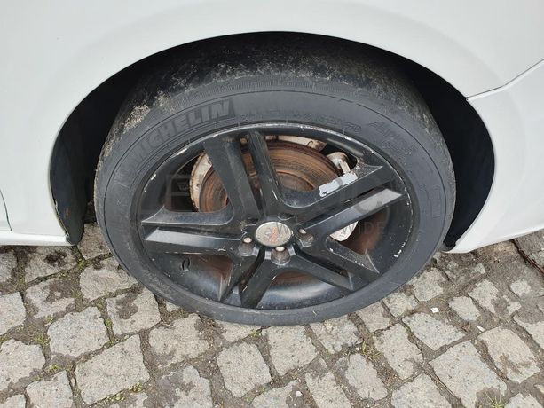 Seat Leon 1.9 TDI · Ano 2010