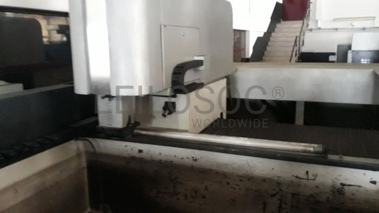 Máquina de eletroerosão