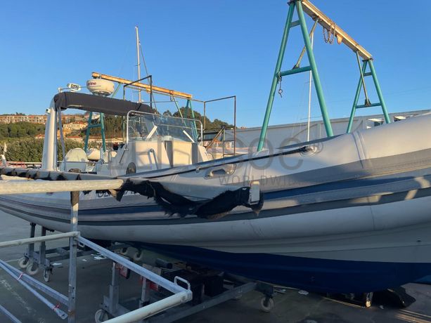 Embarcação Gladiador Day Cruiser · Ano 2009