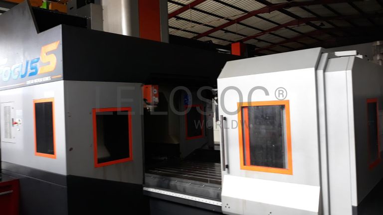 Máquina CNC