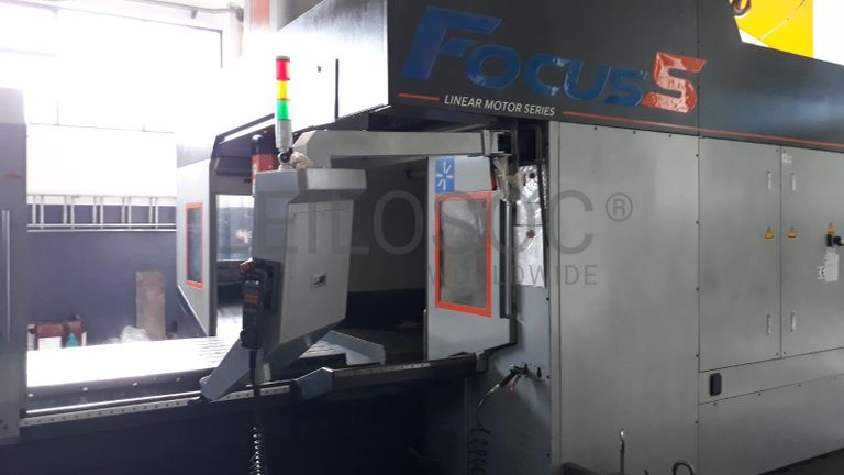 Máquina CNC