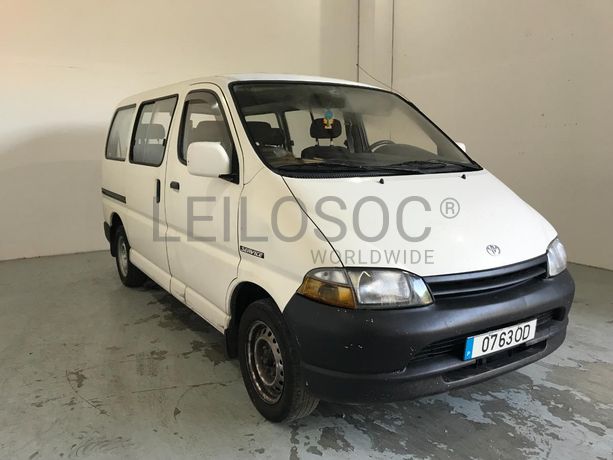 Toyota Hiace 2.4D · Ano 1999