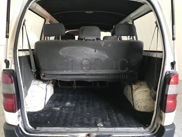 Toyota Hiace 2.4D · Ano 1999