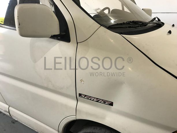 Toyota Hiace 2.4D · Ano 1999