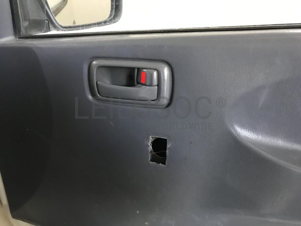 Toyota Hiace 2.4D · Ano 1999