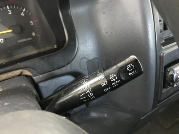 Toyota Hiace 2.4D · Ano 1999