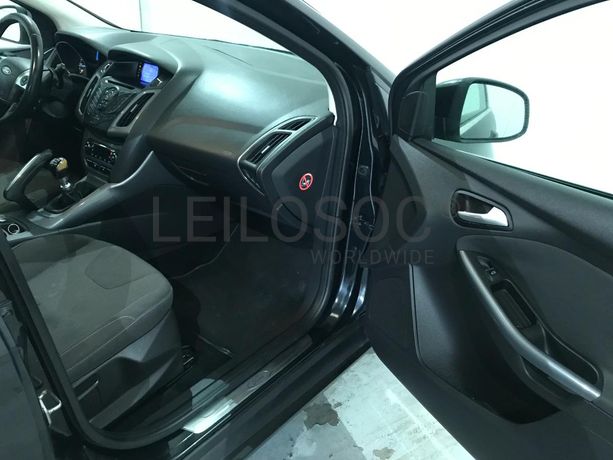 Ford Focus 1.6TDCI · Ano 2011