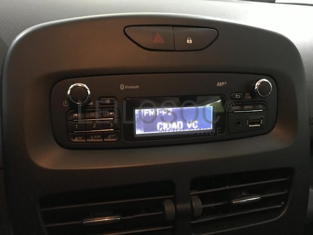 Renault Clio 1.5 DCI · Ano 2014