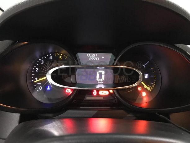 Renault Clio 1.5 DCI · Ano 2014