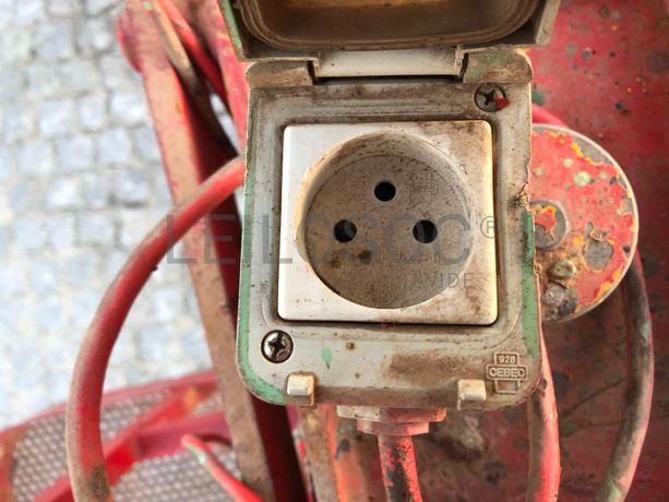 Plataforma Elevatória Haulotte HA15DX · Ano 2000