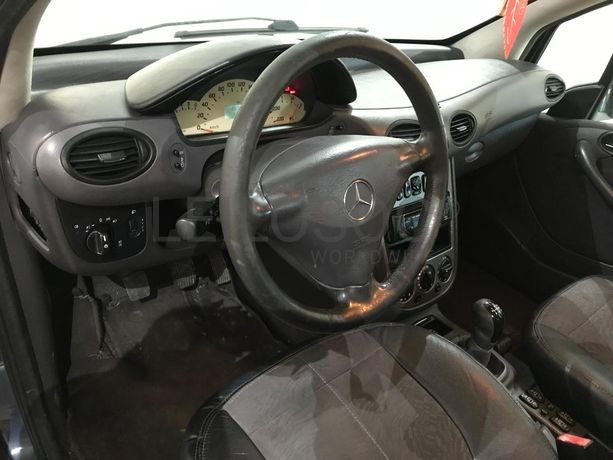 Mercedes-Benz A140 1.4 · Ano 2002
