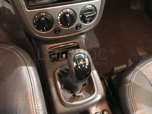 Mercedes-Benz A140 1.4 · Ano 2002