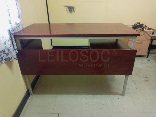 Mobiliário de escritório ·