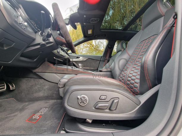 Audi RS4 Avant Quattro triptronic