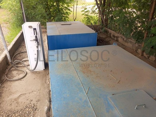 Tanques de combustível e Bomba de abastecimento de combustível · 