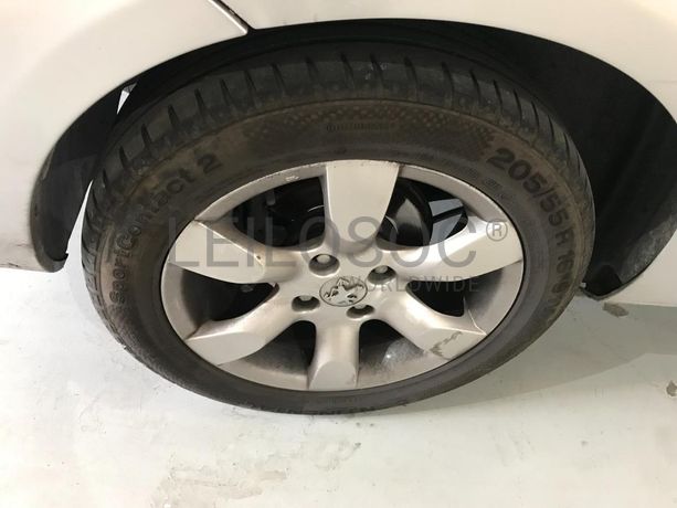 Peugeot 307 SW 1.6 HDI · Ano 2006