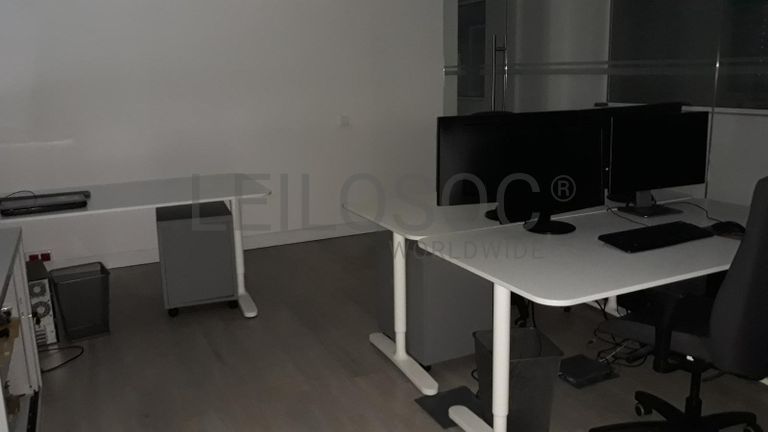 Ferramentas · Maquinaria · Existências · Equipamentos de escritório