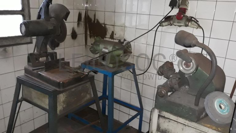 Ferramentas · Maquinaria · Existências · Equipamentos de escritório