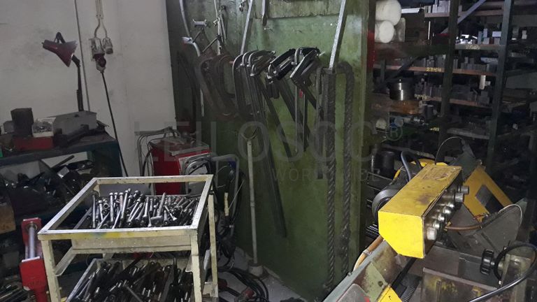 Ferramentas · Maquinaria · Existências · Equipamentos de escritório