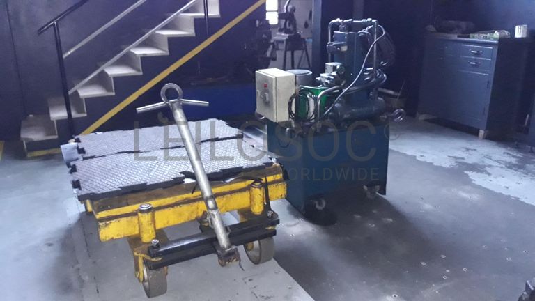 Ferramentas · Maquinaria · Existências · Equipamentos de escritório