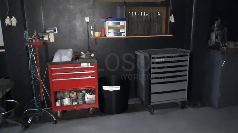 Ferramentas · Maquinaria · Existências · Equipamentos de escritório