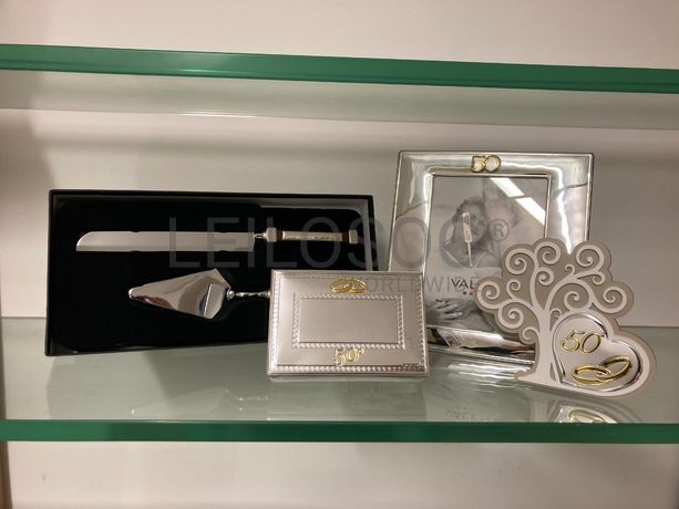 Moldura + Caixa 50 Anos + Bibelot 50 Anos + Conjunto de talheres para corte de bolo