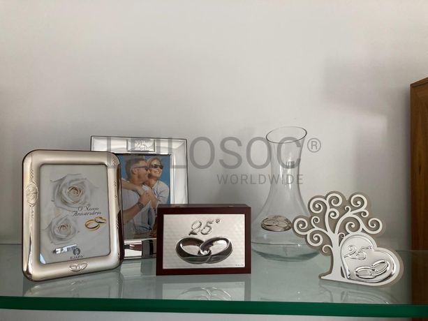 Molduras + Caixa 25 Anos + Bibelot  25 Anos + Decanter em Cristal