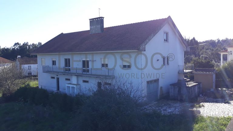 Quinta com casarão e Terreno · Ferreira do Zêzere