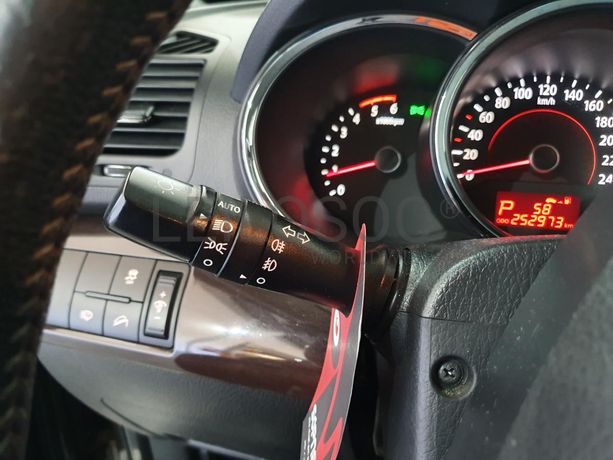 Kia Sorento 2.2 CRDI · Ano 2013