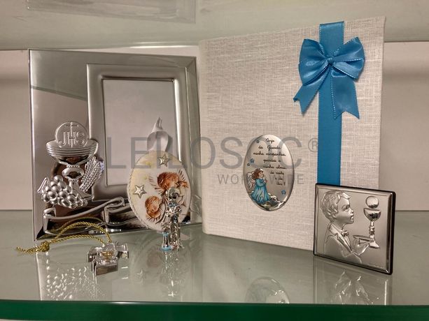 Moldura de Bebé + Álbum de Fotografias + Placa, menino e crucifixo + Medalha de Berço