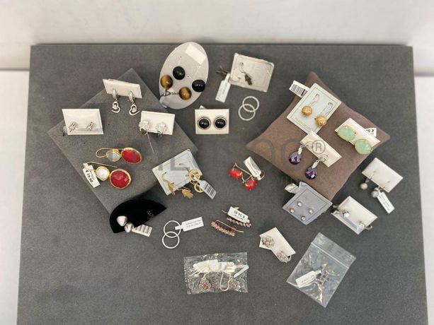 Brincos em prata e outros materiais