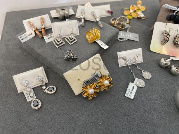 Brincos em prata e outros materiais