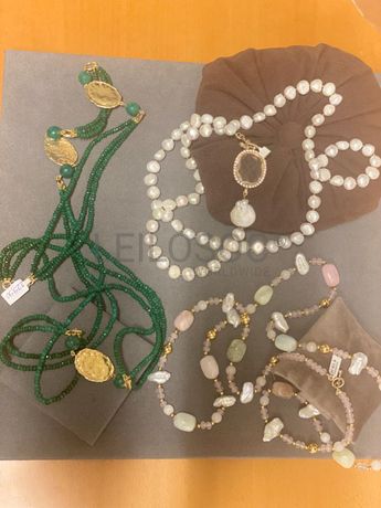 Fios de Prata e Outros Materiais