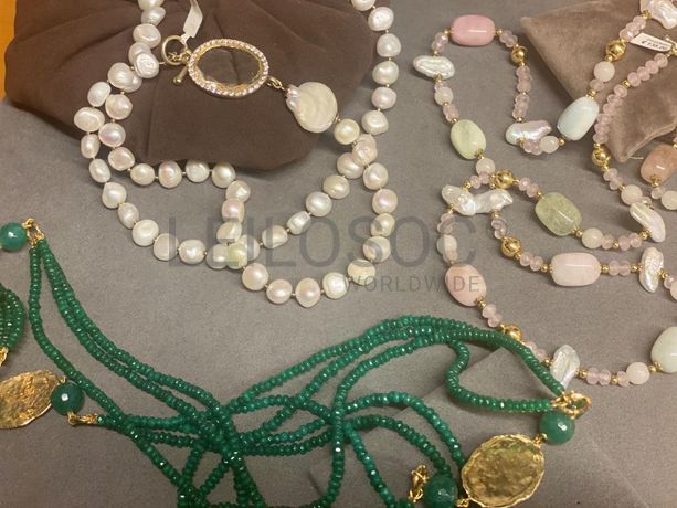 Fios de Prata e Outros Materiais