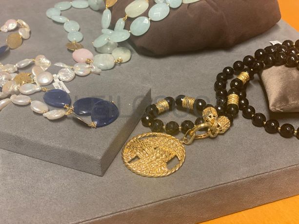 Fios de Prata e Outros Materiais