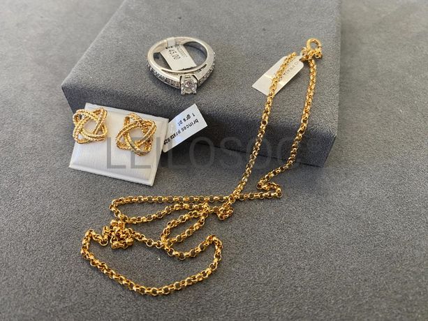 Par de brincos + Anel em prata + Colar em Prata