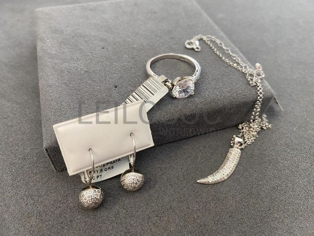 Par de brincos + Anel em prata + Colar em Prata