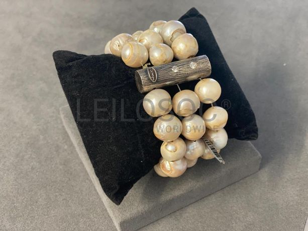 Pulseiras em prata e outros materiais